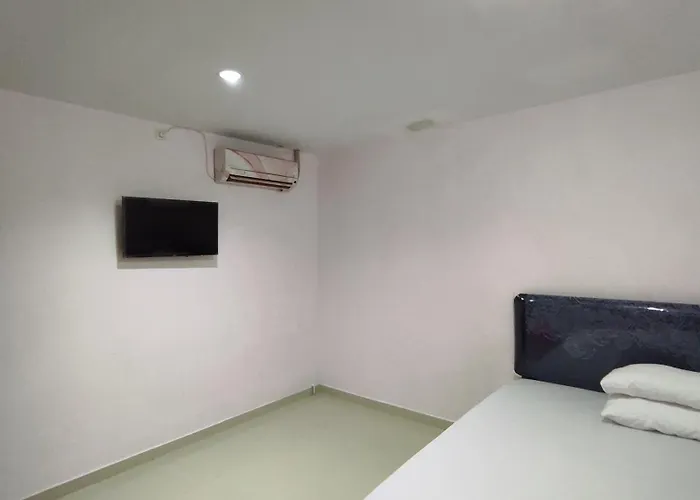 Hotel O Wisma Syariah Dian Near Pare-Pare